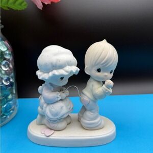 Precious Moments "Sew In Love" Figurine #106844 Mint Condition 5"Tall